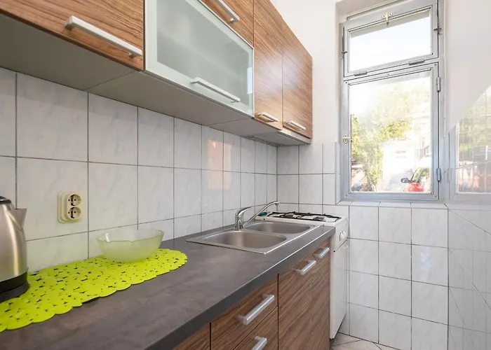 House Lemonade * Jesenice (Split-Dalmatia)