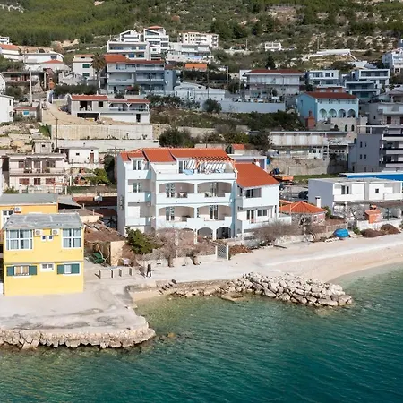 Apartment Beach House Lemonade
